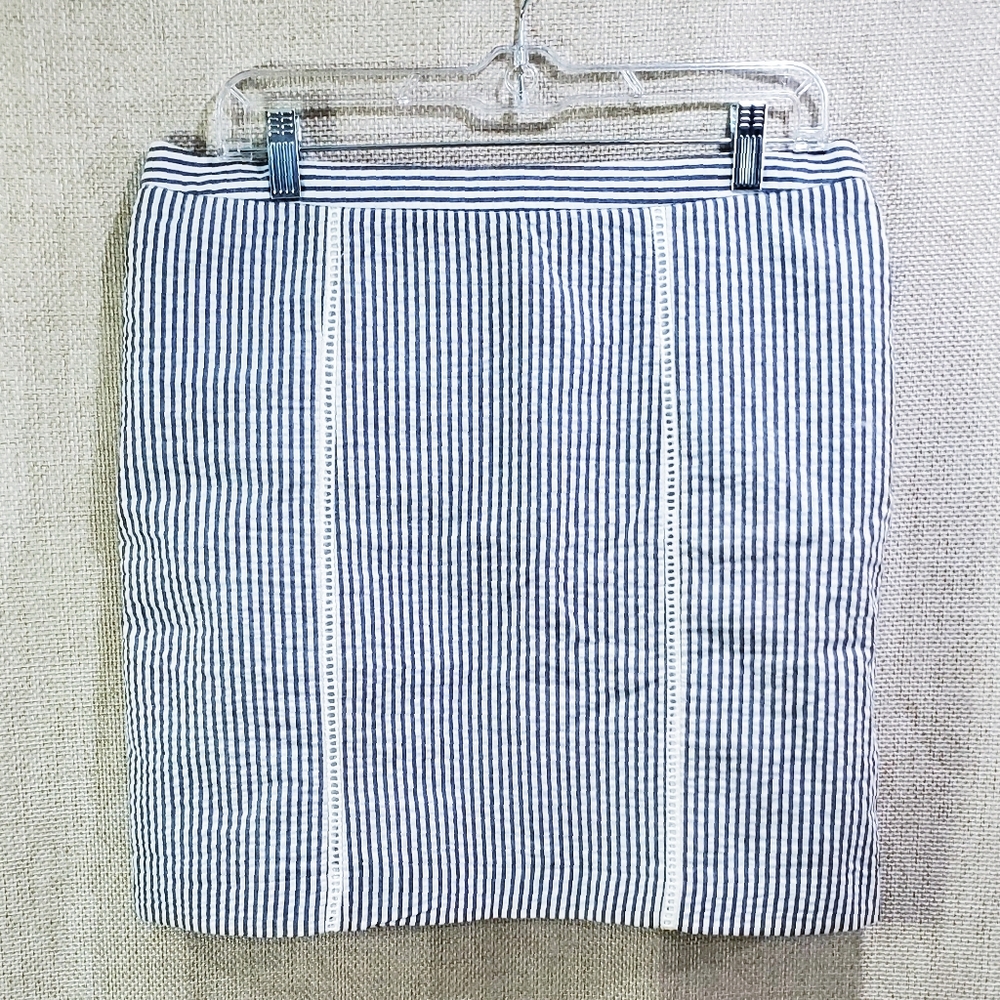 Willi Smith Blue & White Seersucker Skirt, Size 10